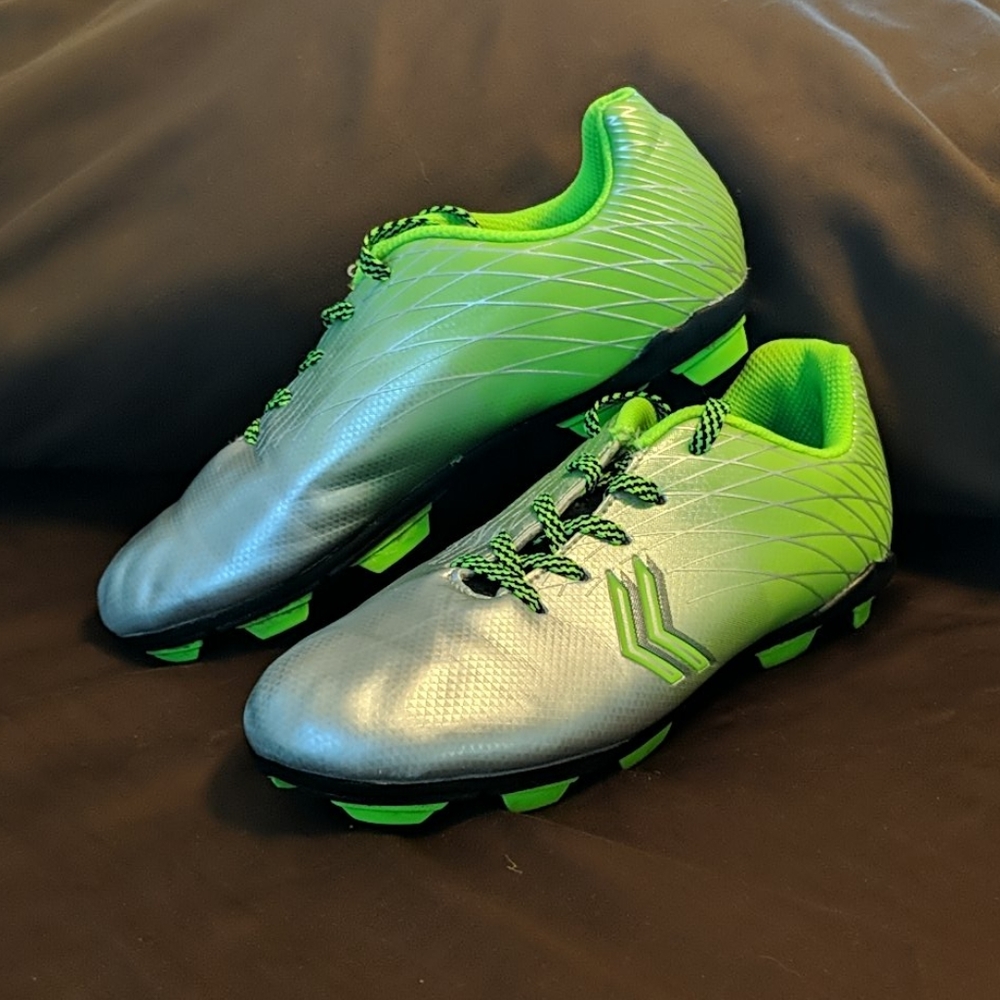 DSG Soccer Cleat